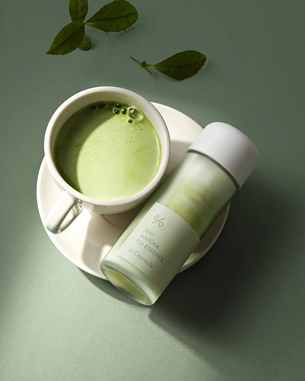 DR. CEURACLE Jeju Matcha Tea Essence veido esencija