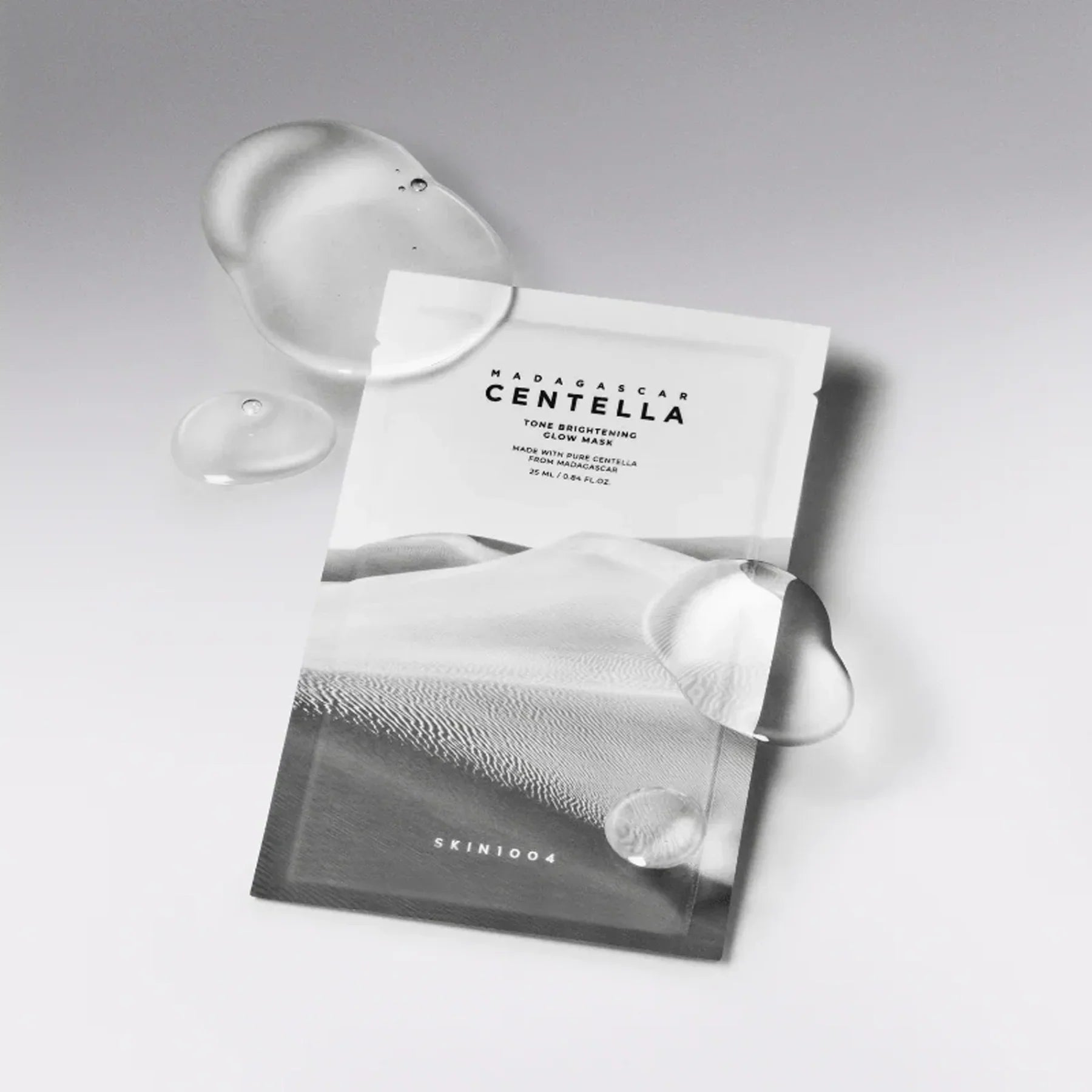 SKIN1004 Madagascar Centella Tone Brightening Glow Mask lakštinė veido kaukė